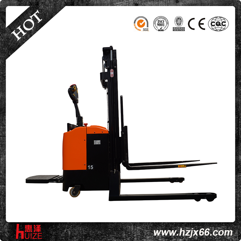 新款全電動(dòng)堆高車寬底腿 (5) 新款全電動(dòng)堆高車寬底腿 (5)